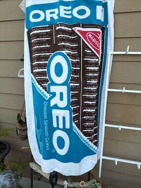 "OREO "Nabisco X-Large Collectors Blue Chocolate Sandwich Cookies Beach Towel